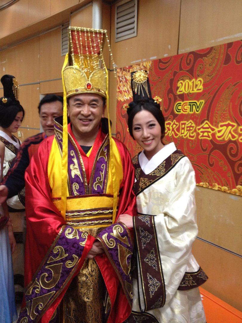 春晚小宫女的春晚走红“小宫女”唐奕霖