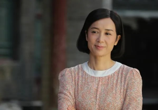 蒋雯丽的老公叫什么名字 她的第一个丈夫是谁