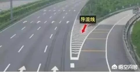 山东一司机在高速上仅1分钟驾照被扣30分，你怎么看？