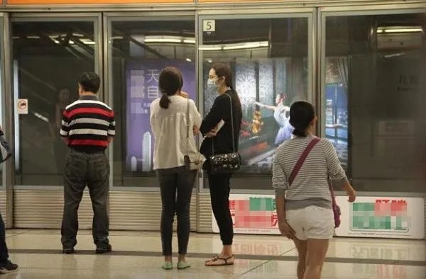 吴佩慈素颜照片曝光 就算是素颜也是一大美女