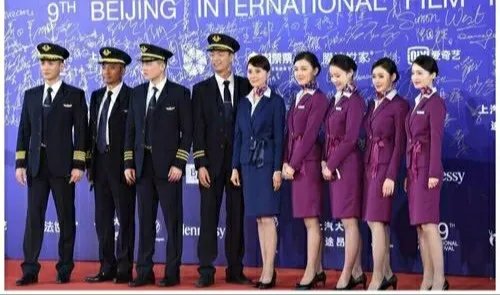 《中国机长》电影票房夺冠，是什么让《中国机长》取得了这样的好成绩？