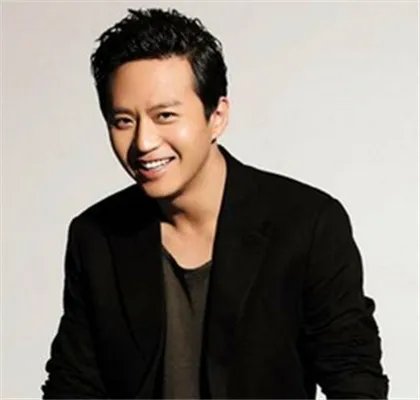 揭秘邓超纹身图片 与郝蕾情侣纹身至今未去