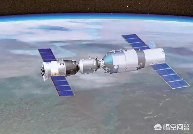 第一个登上月球的人是谁？