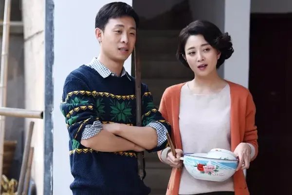 多次得奖的《鸡毛飞上天》为什么评价这么高？