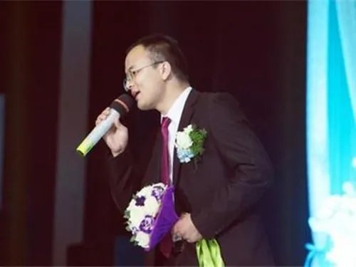 结婚唱的歌曲有哪些 适合婚礼上演唱的好听音乐