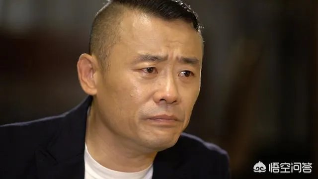 周立波首曝“某某”照片，他可能是谁？这涉及侵犯他人隐私吗？