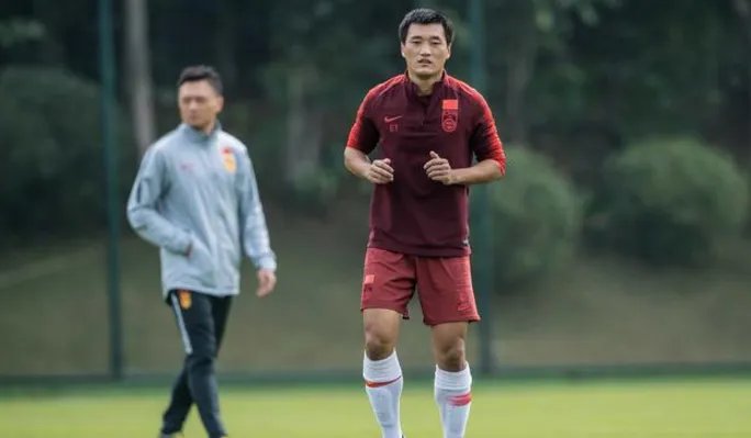 广州恒大5-0战胜广州富力的比赛里，唐淼的表现如何？