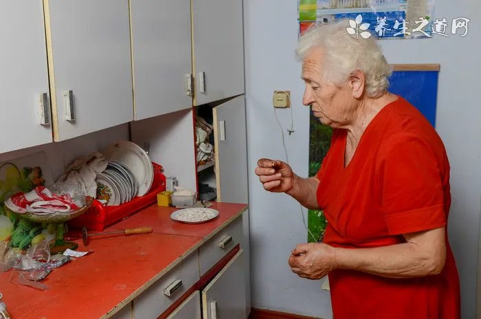 吃特安呐丹参益心胶囊注意事项有哪些？