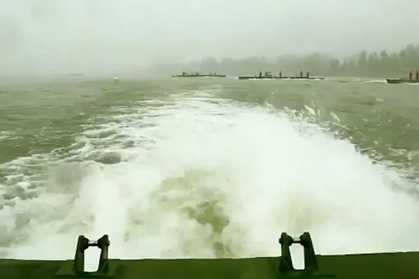 舟桥部队35分钟在黄河飞架浮桥，舟桥兵的训练有多苦？
