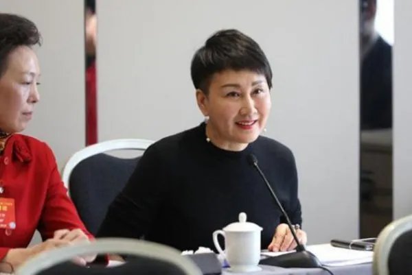 张凯丽谈女性容貌焦虑，是什么原因导致了女性有容貌焦虑？