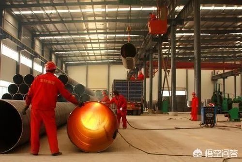 除了像华山栈道绝壁扫雪这样危险的工作外，还有哪些工作比较不安全？