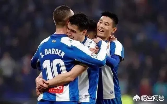 博尔哈16日开通微博@武磊,武磊马上互动:我的兄弟,明天再进一个。你怎么看?