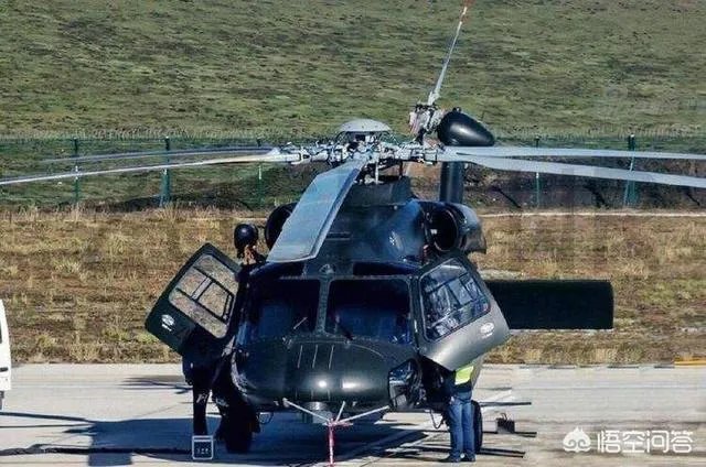 美佛州直升机坠毁现场图曝光2死1伤，直升机坠落该如何自救？