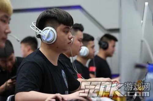 《穿越火线》2016 TGA夏季赛火热开赛