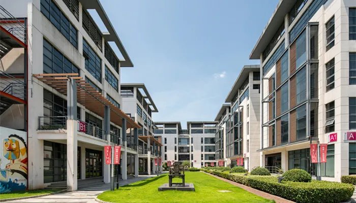 文科生可以报哪些大学 文科生能够报哪些大学