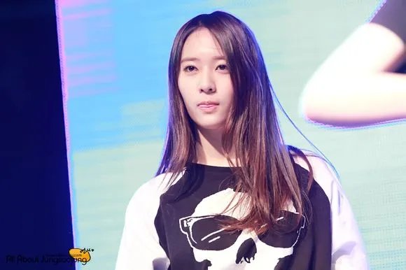 FX组合的图片,谁能给我说说,第一个是谁,第二、第三、第四个是谁?英文名和中文名都写出来。谢谢各位了