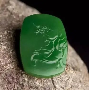 和田玉手镯价格是多少?