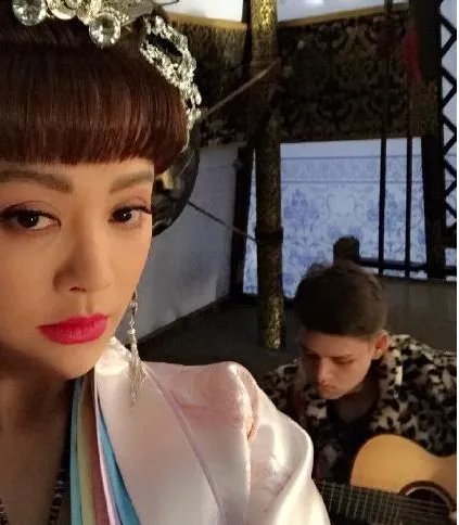 宁静儿子越长越帅是什么样子?宁静的儿子是