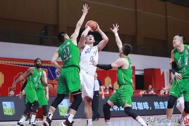 辽宁男篮竟然输给了四川男篮，这其中的原因是什么呢？