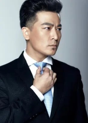 于毅老婆资料简介：于毅个人资料及图片