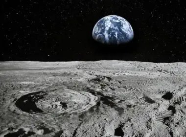 月球在过去25亿年里不断远离地球，这难道是在保持“社交距离”？