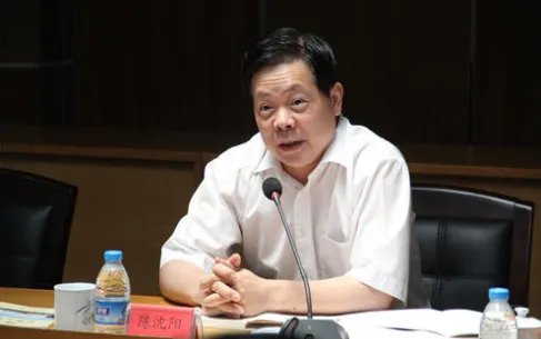 福建省委组织部副部长何