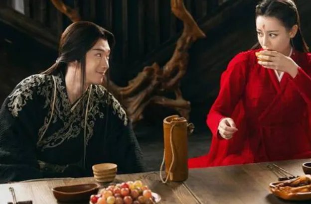 《三生三世枕上书》燕池悟和子阑是同一个人吗？