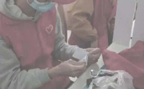 志愿者清扫垃圾活动简报