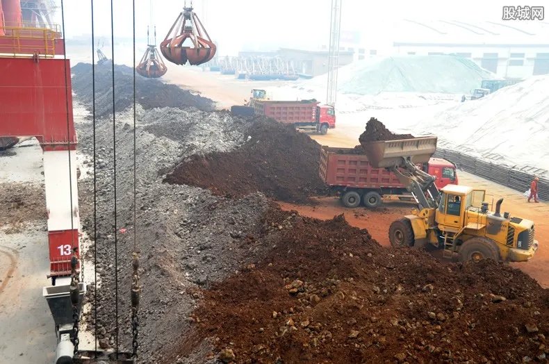 美国非洲找稀土 贸易战中国用稀土反制美国慌了