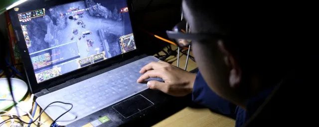 崩坏的小飞怎么获得