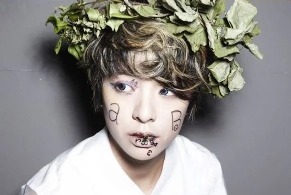 FX组合的图片,谁能给我说说,第一个是谁,第二、第三、第四个是谁?英文名和中文名都写出来。谢谢各位了