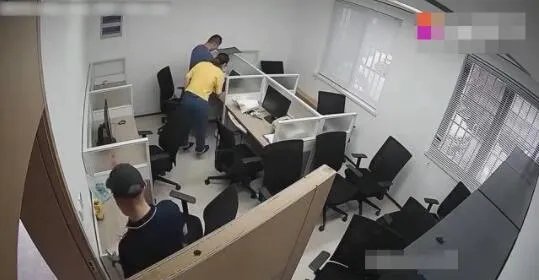 博士生在派出所完成线上答辩 事件始末介绍实在是太暖心了