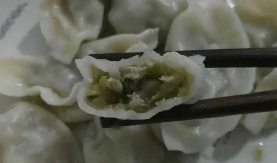 正宗芹菜猪肉饺子馅的做法