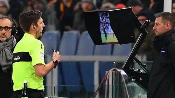 世界杯揭幕战首个进球被VAR吹掉！这是什么“黑科技”？