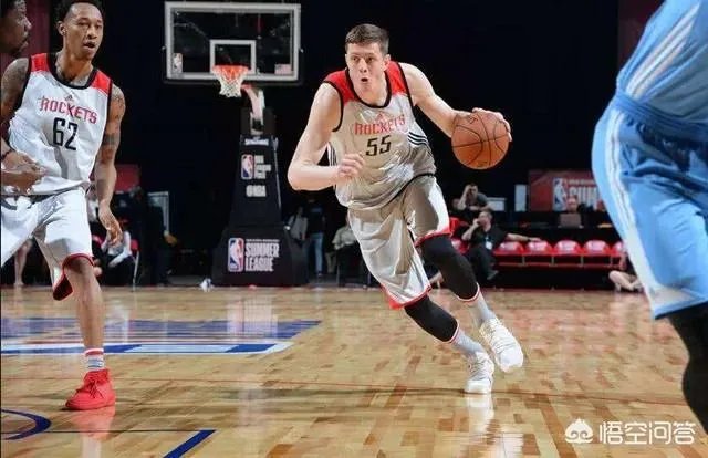 周琦再度被球队下放到发展联盟，为何表现极差的哈腾却留队？