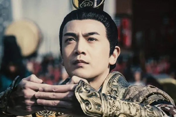 矫勇善战的李元吉,在玄武门之变中为何三箭都没有射中李世民?