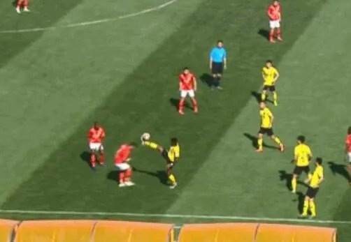 保利尼奥红牌罚下什么情况 保利尼奥红牌意外罚下原因