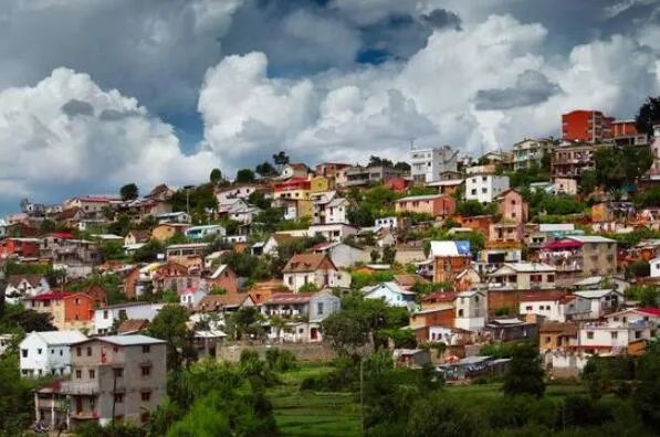 世界上最穷的国家排名前十 中非共和国上榜,第六严重依赖外援