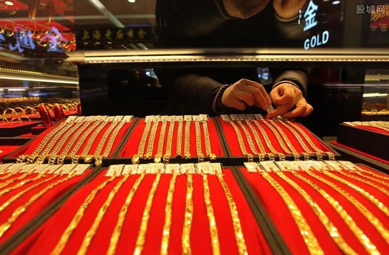 2022年建议买黄金吗 看完本文你就明白了