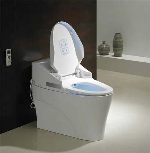 马桶里卡一根木棍堵了怎么办