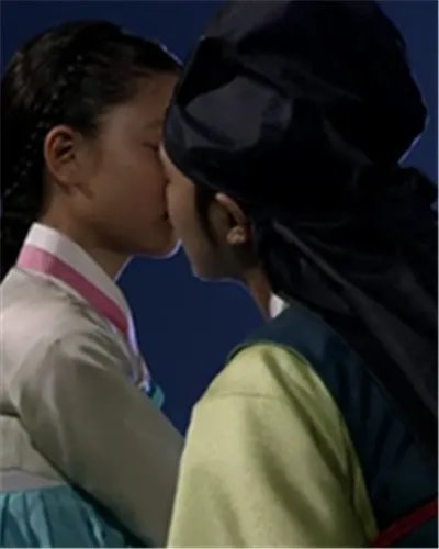 李敏豪金有贞吻戏剧照曝光 小女神演艺熟女风范