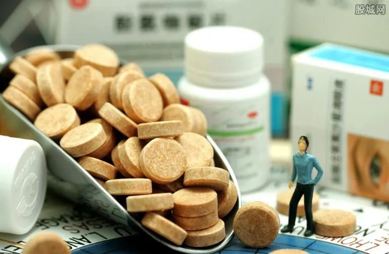 破制售毒害食品案 有害保健食品15万余盒价值12亿