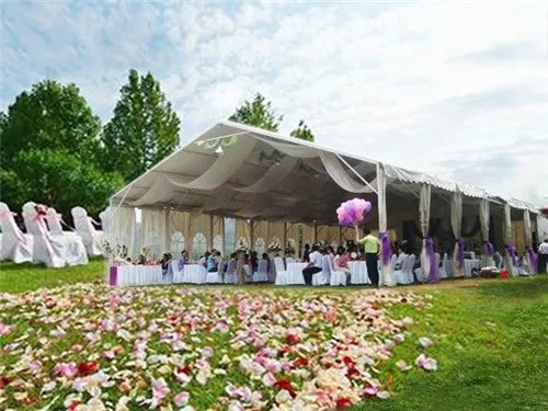 婚礼篷房租赁多少钱    租篷房有哪些注意事项