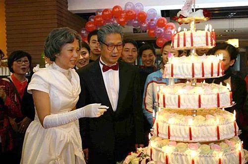 金婚贺词怎么写  50年金婚贺词大全