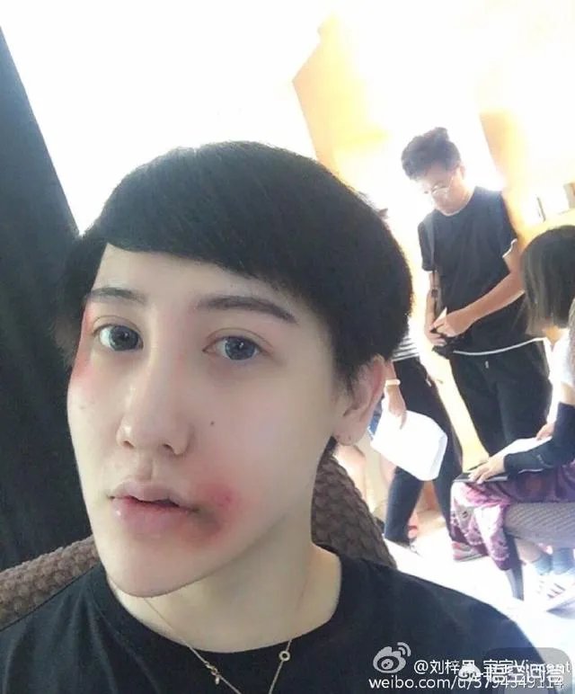 如何评价刘梓晨是有钱没头脑的网红？