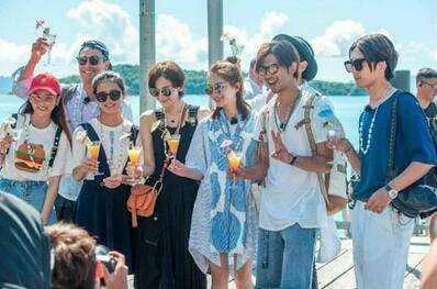 《花儿与少年》里江疏影比古力娜扎更会穿衣服？