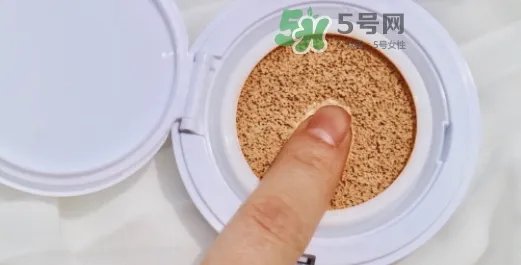 兰蔻小粉盒气垫怎么样?兰蔻小粉盒气垫好用吗