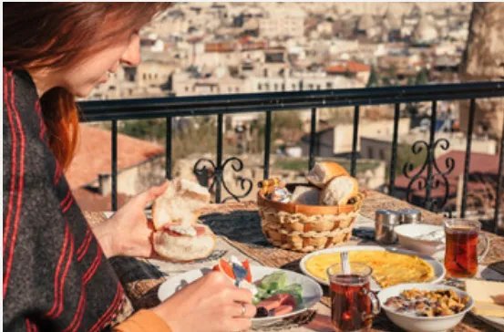 孕妇梦到吃饭是什么意思 孕妇梦到吃饭是什么预兆