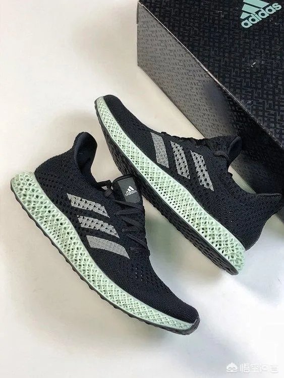 用了70年的LOGO被判无效，阿迪达斯的三条纹为何不配拥有“姓名”？