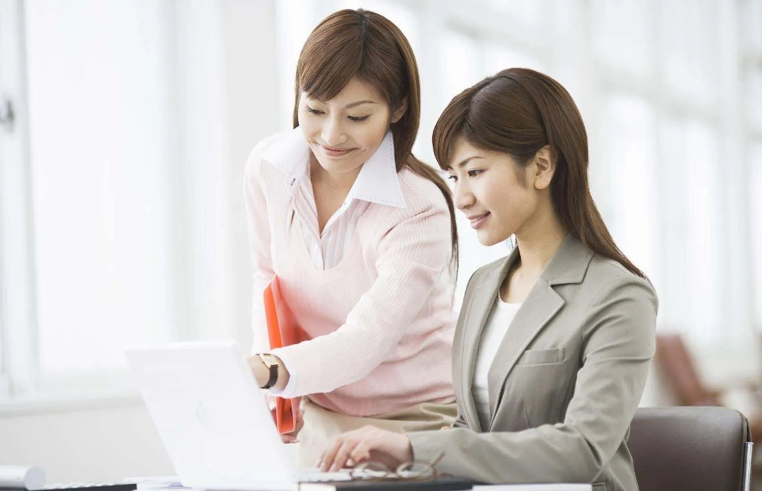 韩国立法禁止职场欺凌，所谓的老员工指导新员工是否算作欺凌？